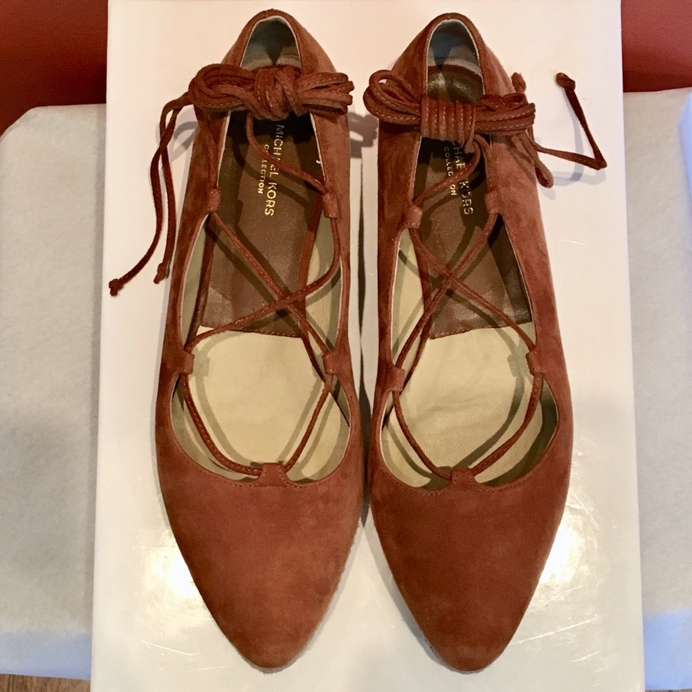 Michael Kors Lace-up Flat, Size 37.5